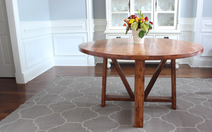 The Rustic Round Farm Table – Evatra Wood Worx